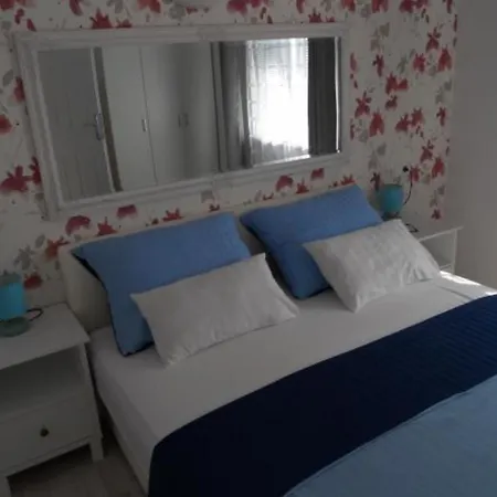 Daire Dea & Paula Vodice