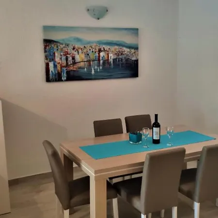 Apartment Dea & Paula *