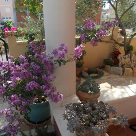Dea & Paula Apartment *