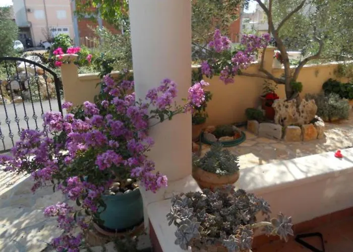 Dea & Paula Apartment *